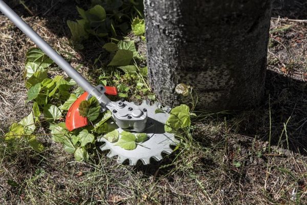 HUSQVARNA BRUSH CUTTER MULTI TOOL 525RJD SHOWN ATTACHMENTS PURCHASE SEPARATELY - Image 10